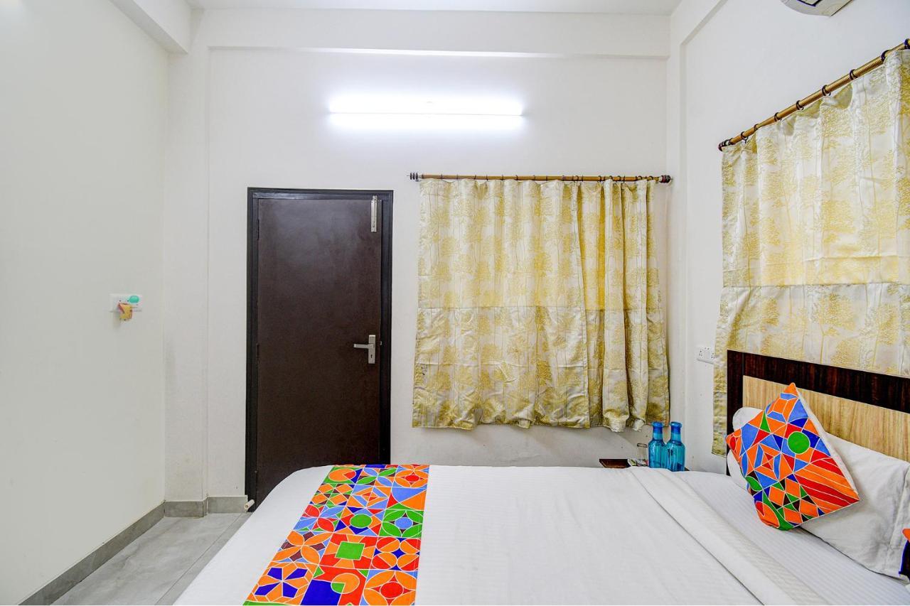 Fabexpress Moon Residency Hotel Kolkata Exterior photo